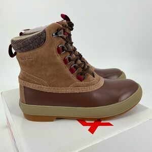 XTRATUF Women’s Legacy LTE Lace Boot Brown, Tan Size 7.5W NWT